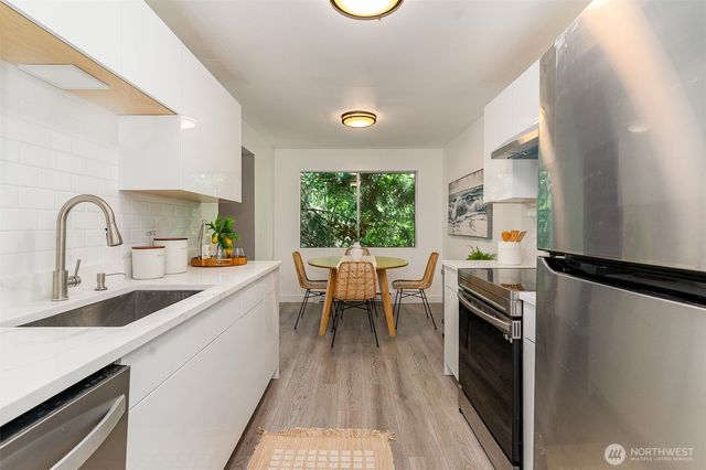 $365,000 | 17109 Northeast 45th Street, Unit 36, Redmond, WA 98052