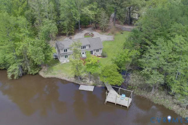 a view of a outdoor space