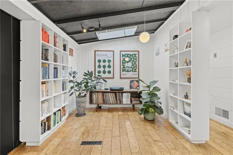 $498,000 | 2115 West 71st Terrace, Prairie Village, KS 66208