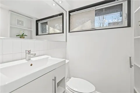 $498,000 | 2115 West 71st Terrace, Prairie Village, KS 66208