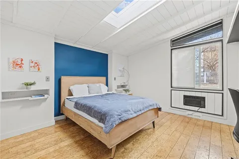 $498,000 | 2115 West 71st Terrace, Prairie Village, KS 66208