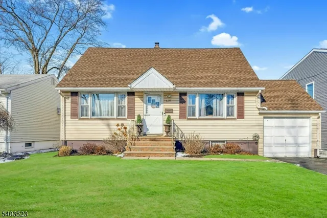 $525,000 | 670 Trenton Avenue, Kenilworth, NJ 07033