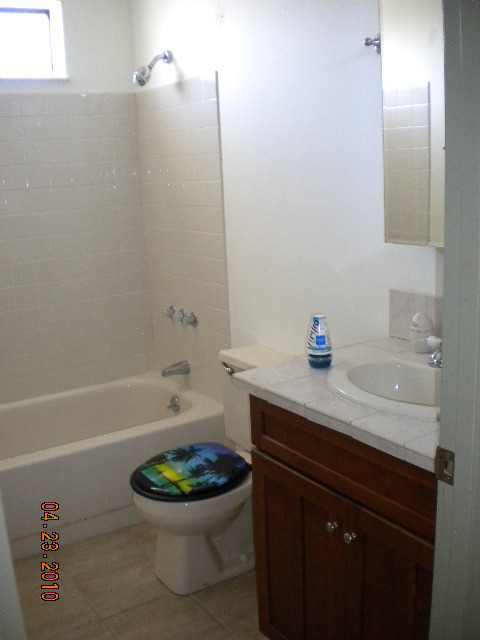 192 Blackbeard Road Summerland Key, FL 33042 - Photo 11 of 12 hall bath