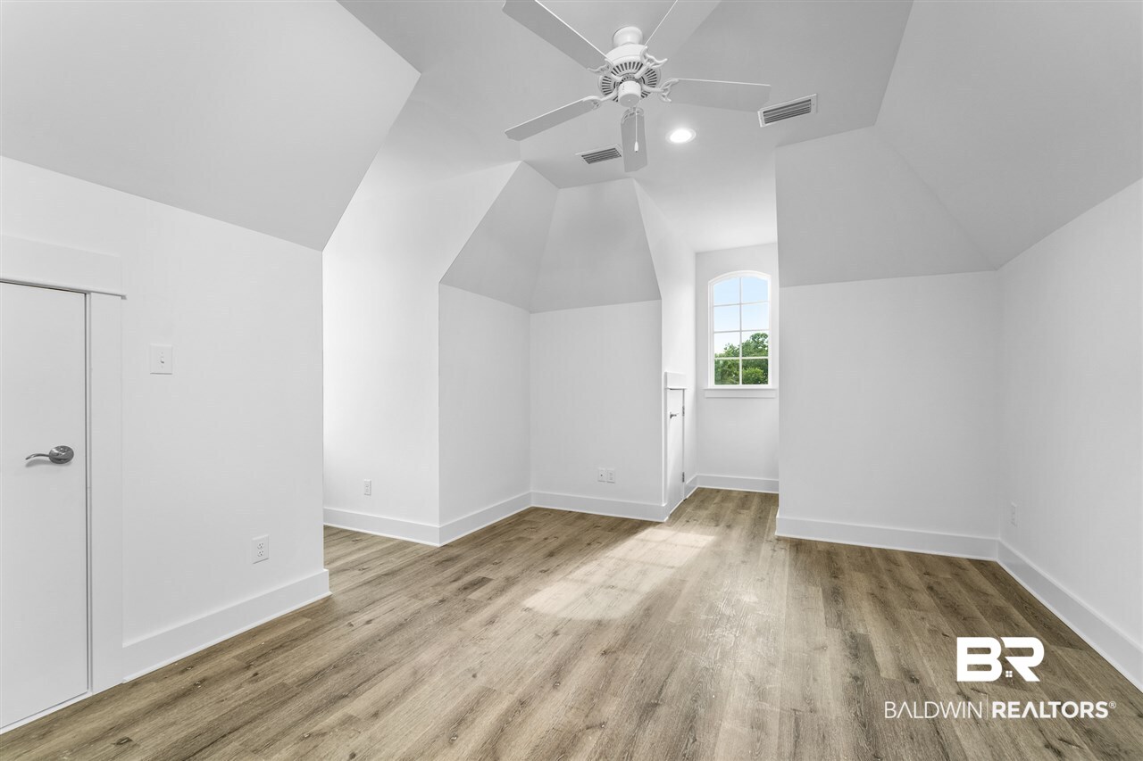 17402 Burwick Loop Fairhope, AL 36532 - Photo 23 of 40 Bd 4 Upstairs