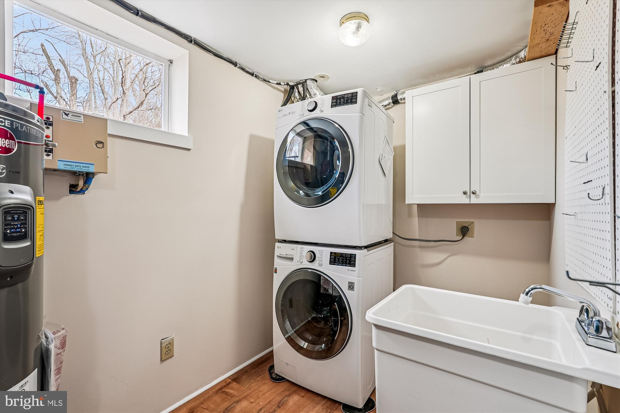 20919 Watermill Road Purcellville, VA 20132 - Photo 14 of 88 Main Level Laundry, Utility Room