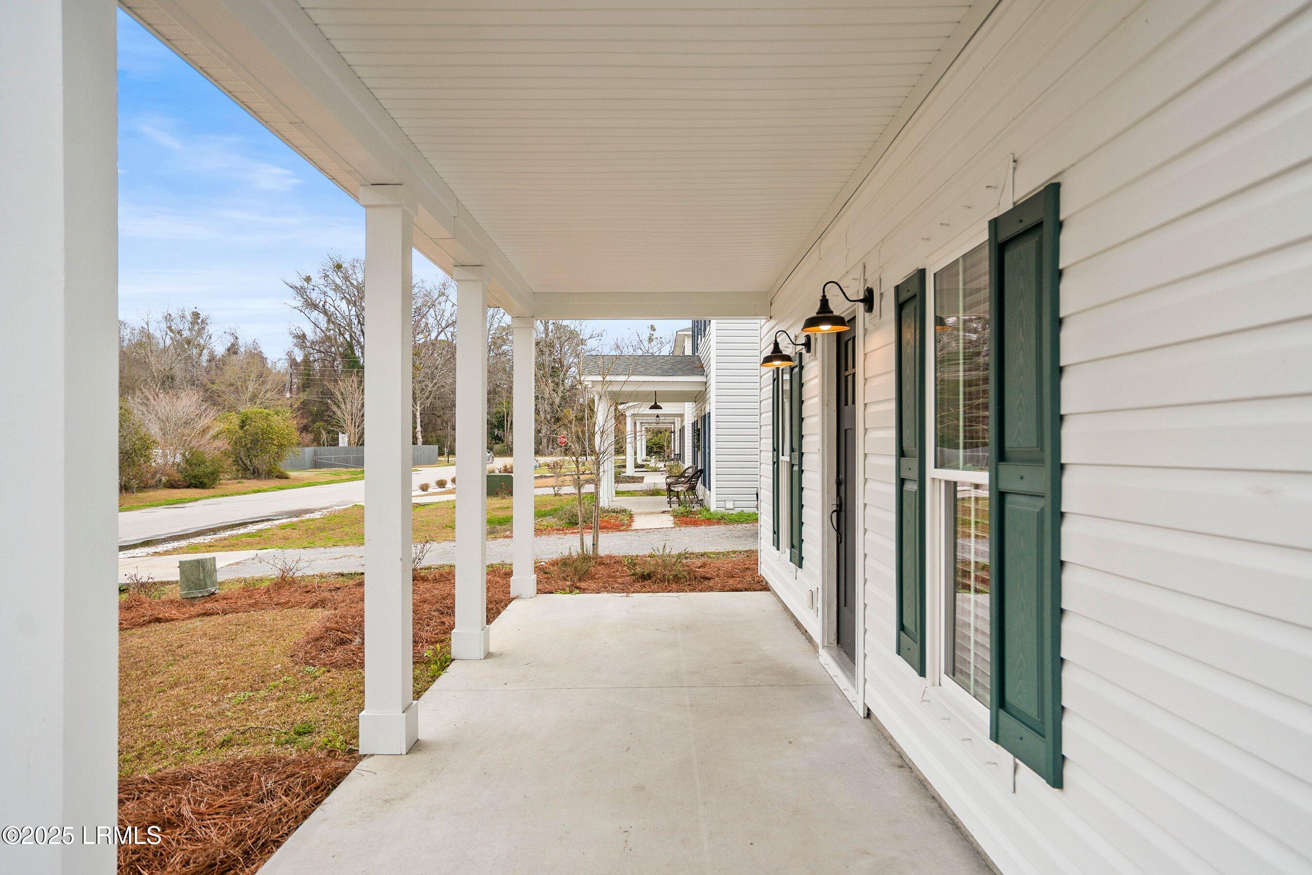 17 Rinkie Road Beaufort, SC 29906 - Photo 4 of 36 DSC03681-18.jpg-SMALL