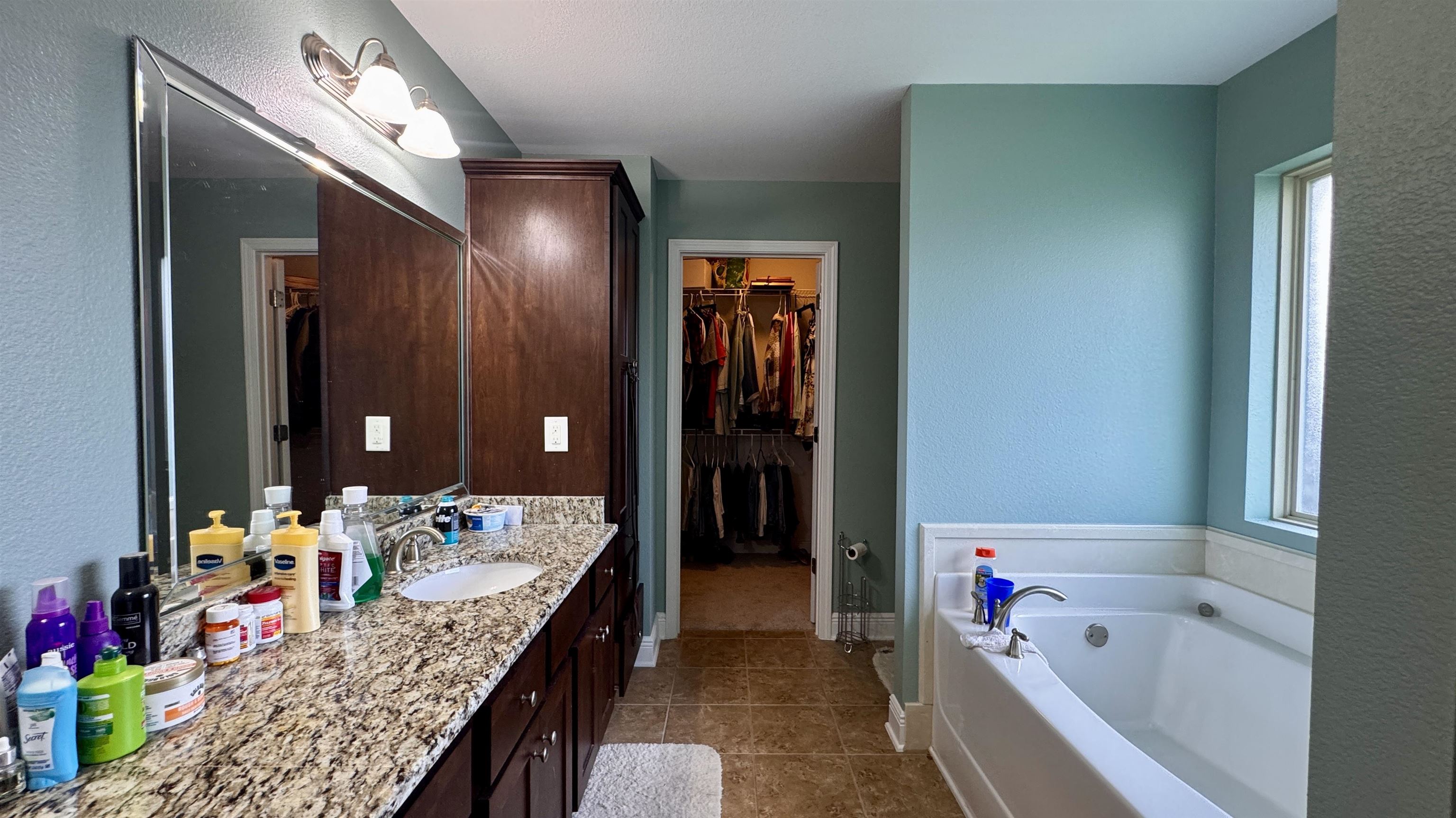 21668 Talbot Lane Robertsdale, AL 36567 - Photo 14 of 22 Bathroom