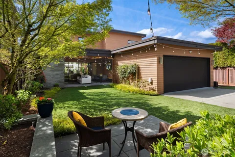 $3,800,000 | 518 14th Avenue West, Kirkland, WA 98033