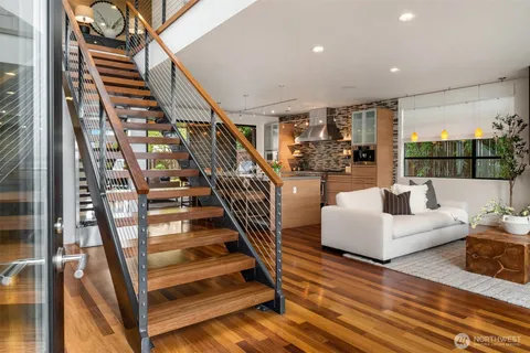 $3,800,000 | 518 14th Avenue West, Kirkland, WA 98033
