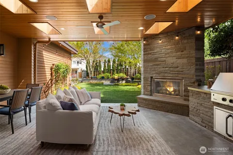 $3,800,000 | 518 14th Avenue West, Kirkland, WA 98033