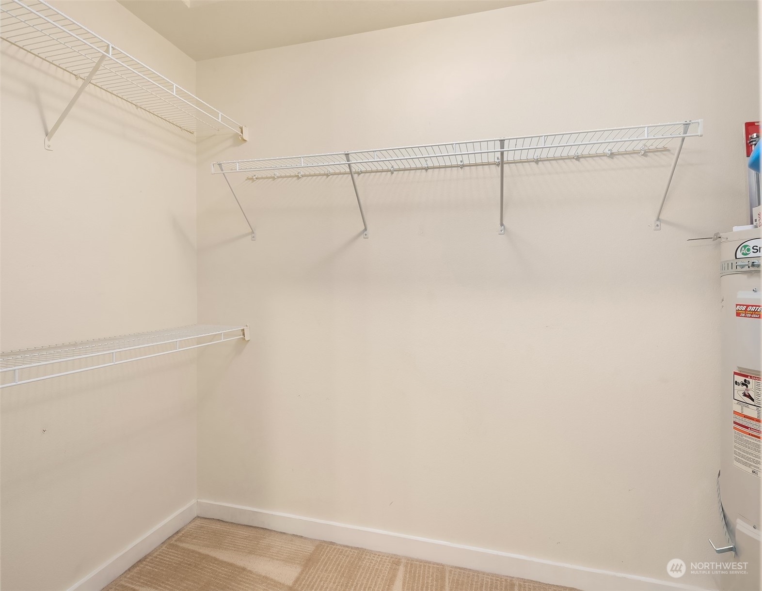 18930 Bothell Everett Highway, Unit D302 Bothell, WA 98012 - Photo 21 of 25 a view of a small space