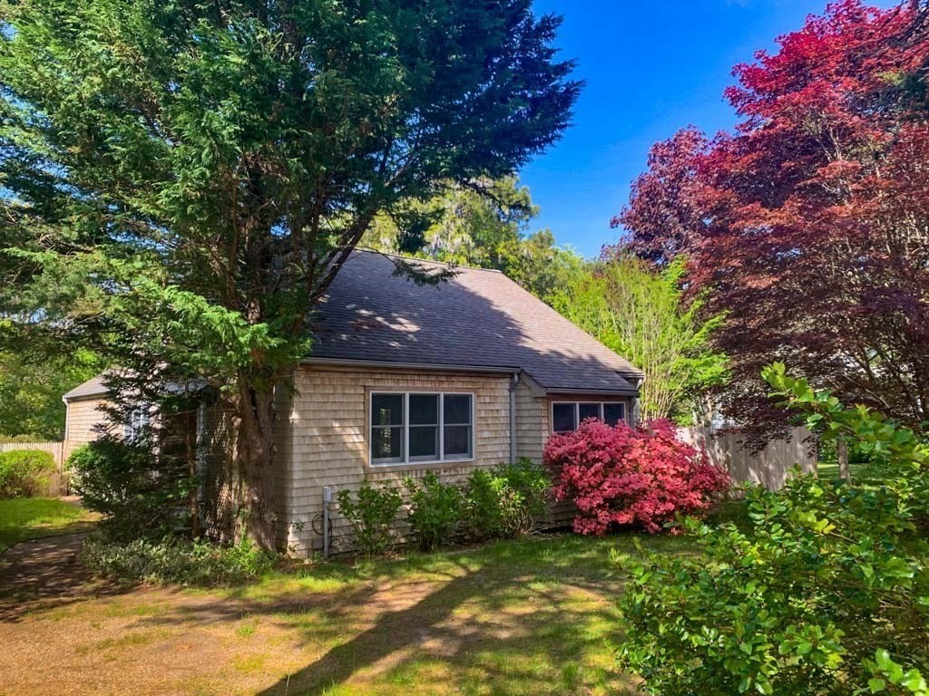 45 Lagoon Road Oak Bluffs, MA 02557 - Photo 26 of 27 Gallery Image 26