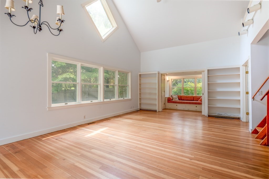 45 Lagoon Road Oak Bluffs, MA 02557 - Photo 5 of 27 Gallery Image 5