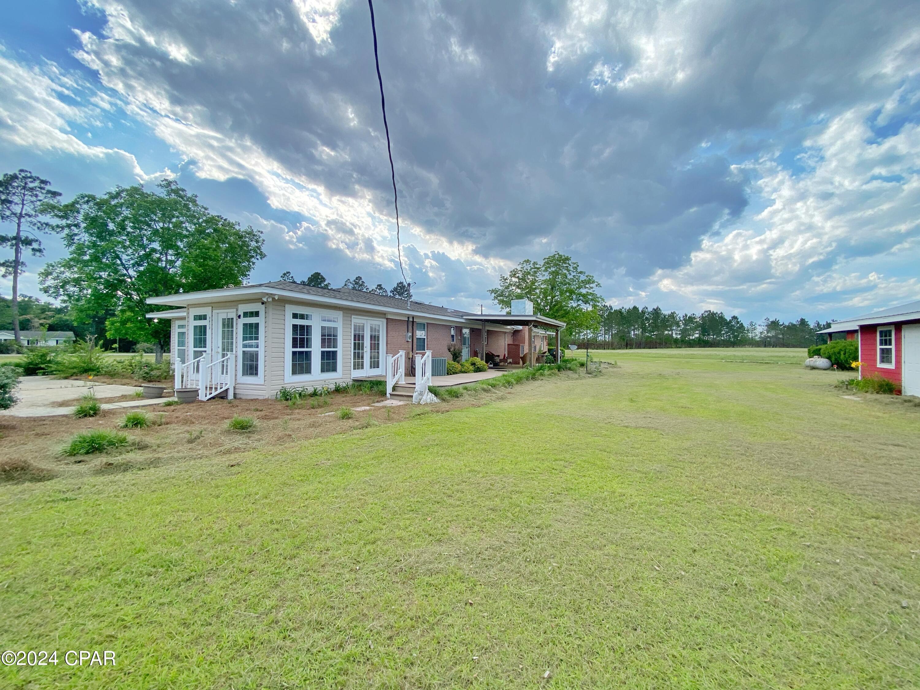 2812 Stephens Road Grand Ridge, FL 32442 - Photo 39 of 60 Gallery Image 39