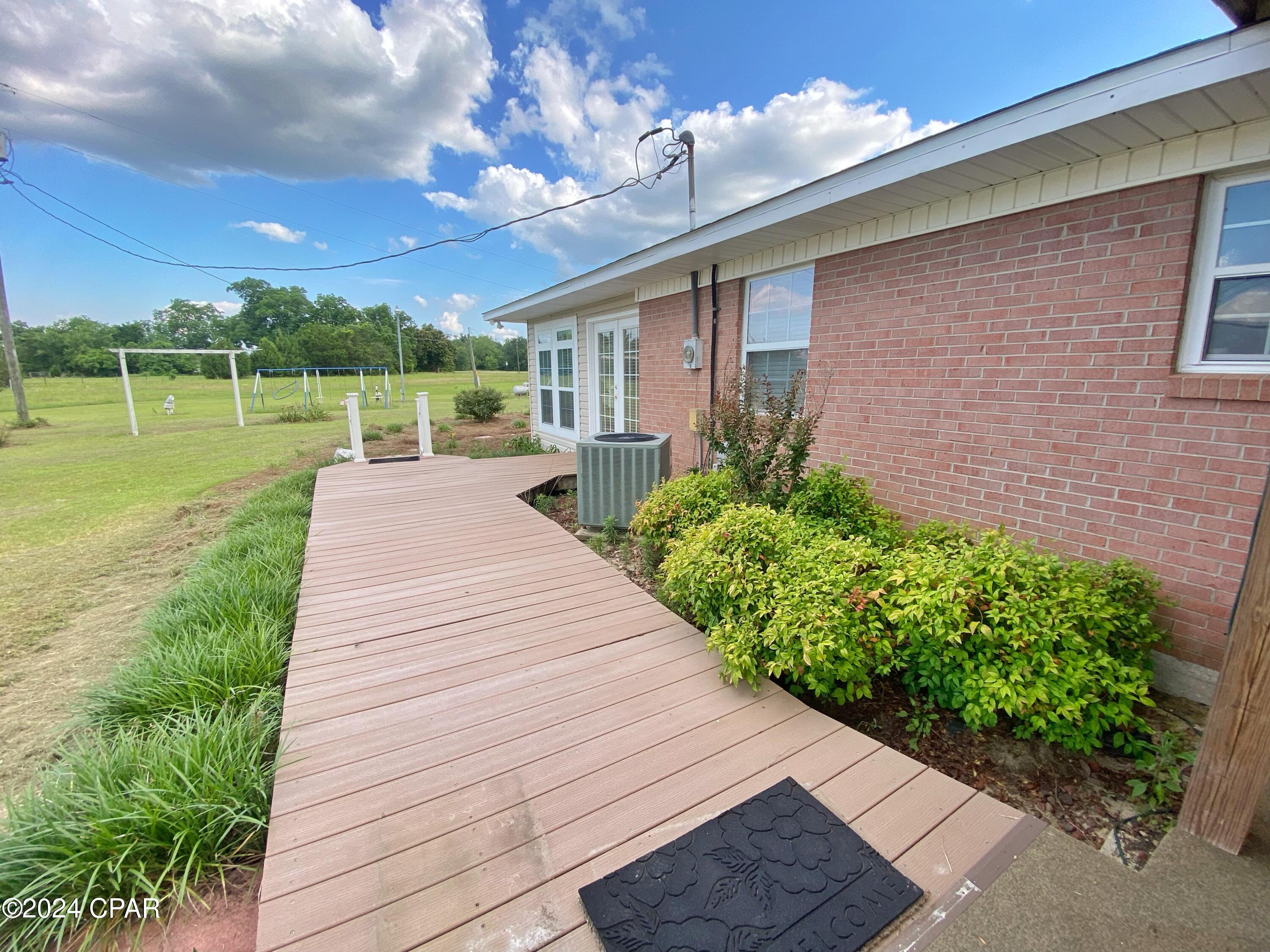 2812 Stephens Road Grand Ridge, FL 32442 - Photo 40 of 60 Gallery Image 40