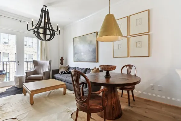 $2,400 | 2255 Peachtree Road Northeast, Unit 825, Atlanta, GA 30309