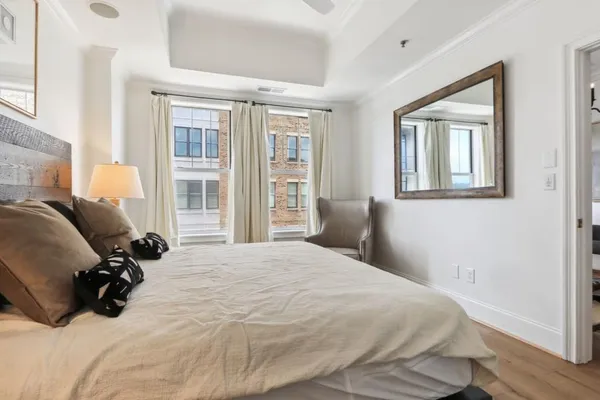 $2,400 | 2255 Peachtree Road Northeast, Unit 825, Atlanta, GA 30309