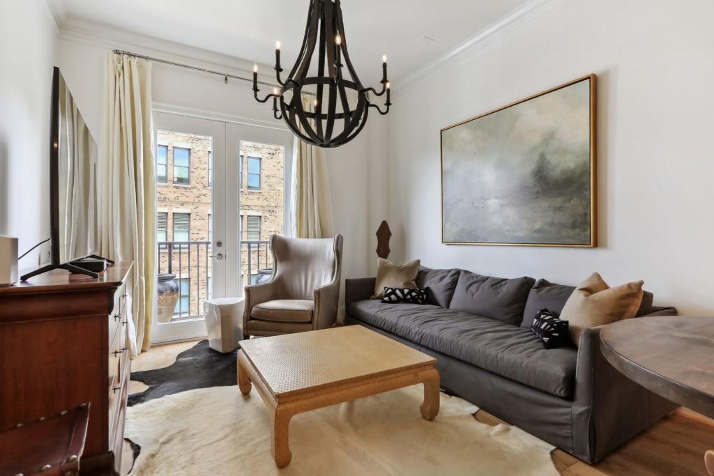 2255 Peachtree Road Northeast, Unit 825 Atlanta, GA 30309 - Photo 3 of 15