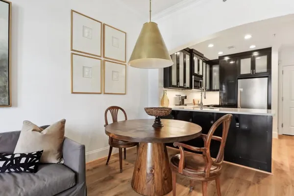 $2,400 | 2255 Peachtree Road Northeast, Unit 825, Atlanta, GA 30309