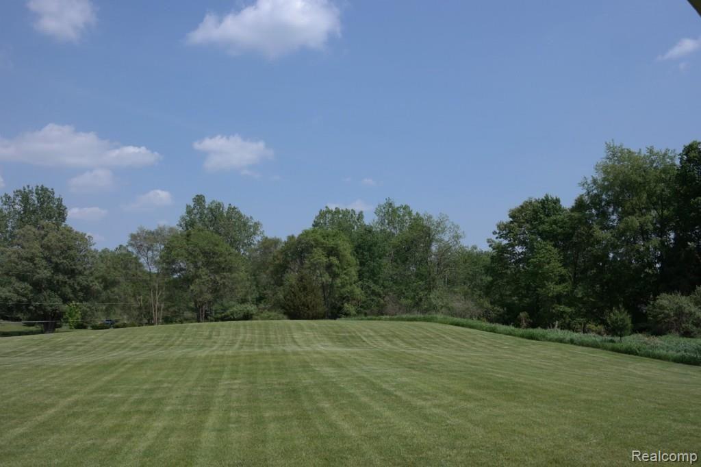 11200 Darwood Road Pinckney, MI 48169 - Photo 47 of 47 SAM_3793.jpg