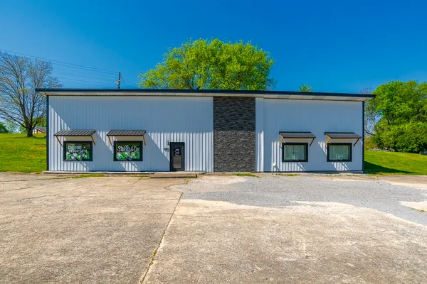 $256,900 | 806 Washington Street West, Fayetteville, TN 37334
