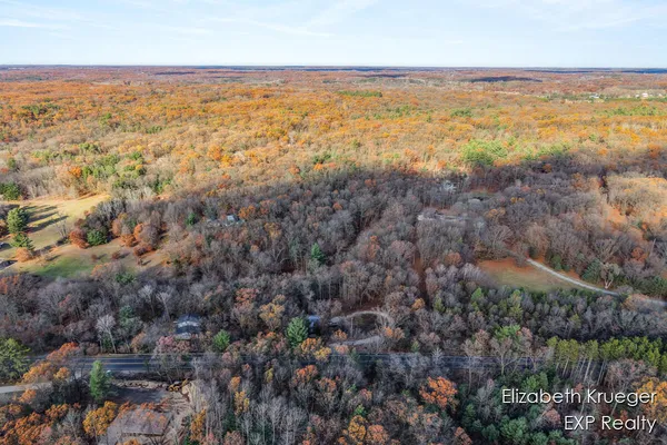 $375,000 | 8965 Vergennes Street Southeast, Ada, MI 49301