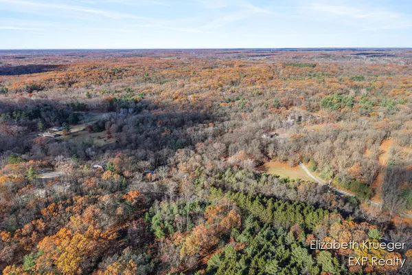 $375,000 | 8965 Vergennes Street Southeast, Ada, MI 49301