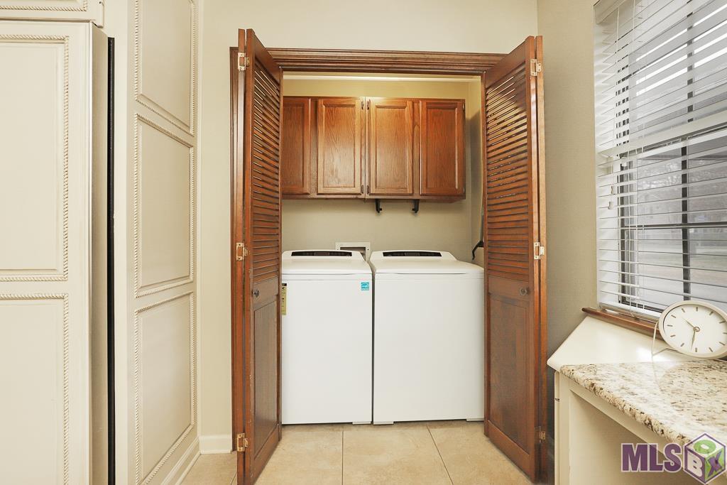 1576 Normandy Drive Baton Rouge, LA 70806 - Photo 16 of 32 Laundry