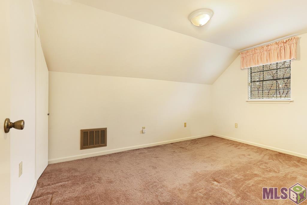 1576 Normandy Drive Baton Rouge, LA 70806 - Photo 25 of 32 Upstairs Bedroom