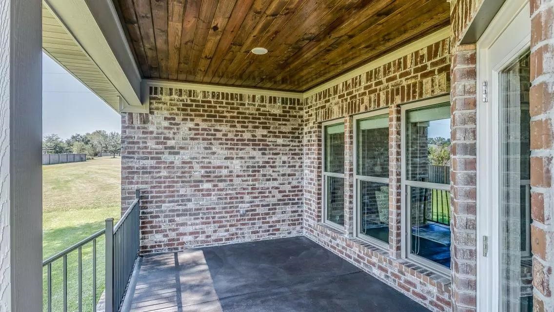 6256 Howie Way Pace, FL 32571 - Photo 20 of 23 Not actual home. Options and selections may vary.