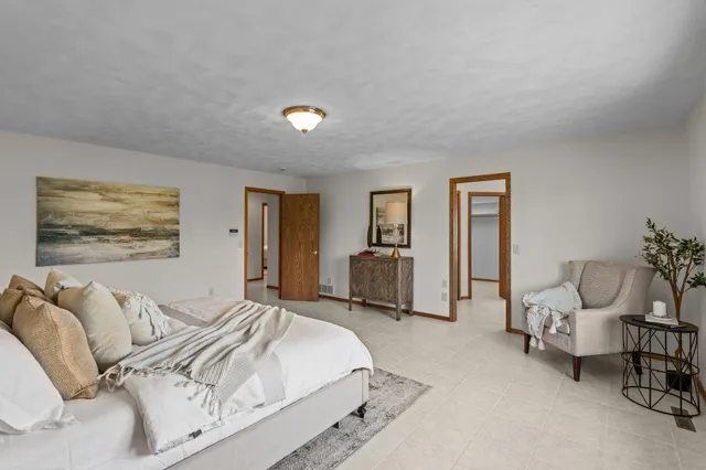 $1,149,000 | 19800 Stephan Drive, Starbuck, MN 56381