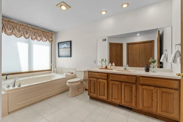 $1,149,000 | 19800 Stephan Drive, Starbuck, MN 56381