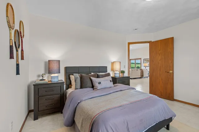 $1,149,000 | 19800 Stephan Drive, Starbuck, MN 56381