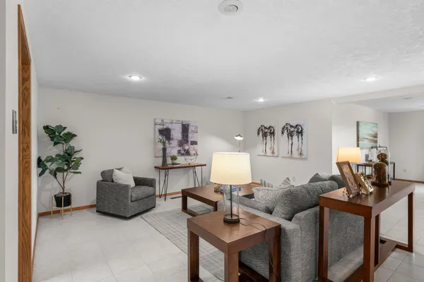 $1,149,000 | 19800 Stephan Drive, Starbuck, MN 56381