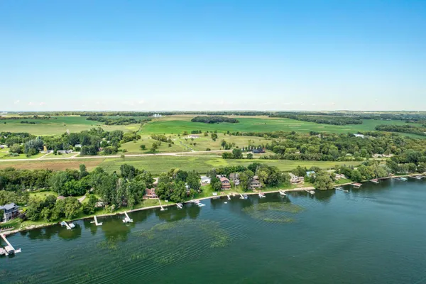 $1,149,000 | 19800 Stephan Drive, Starbuck, MN 56381