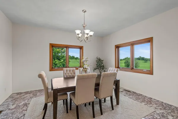 $1,149,000 | 19800 Stephan Drive, Starbuck, MN 56381