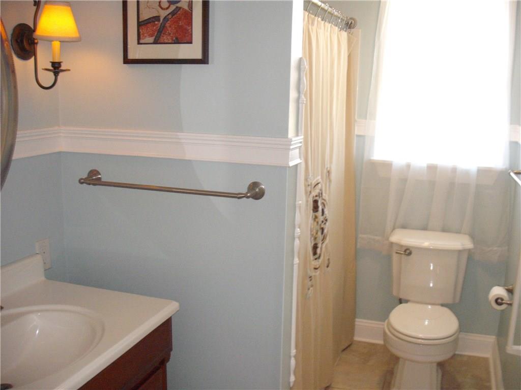 1275 Franklin Road Jackson Center, PA 16133 - Photo 24 of 25 Full Bathroom