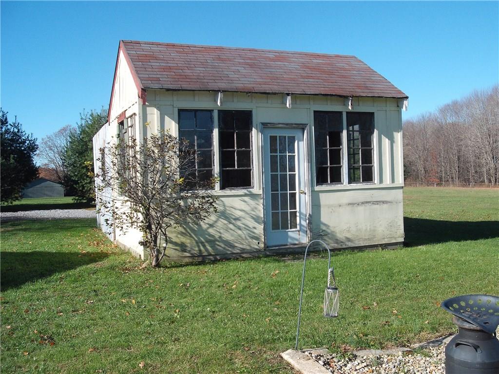 1275 Franklin Road Jackson Center, PA 16133 - Photo 10 of 25 Horse Stall