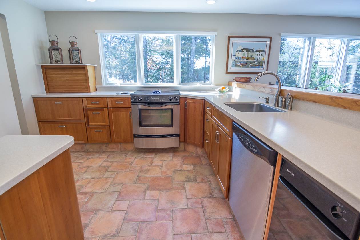 75 Kona Bay Road Moultonborough, NH 03254 - Photo 14 of 40 Gallery Image 14