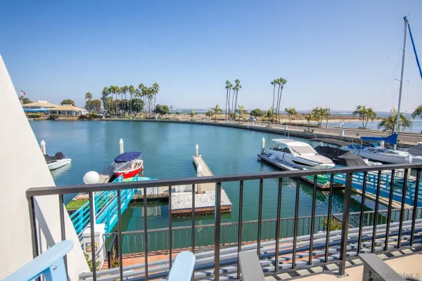 $1,975,000 | 8 Antigua Court, Coronado, CA 92118