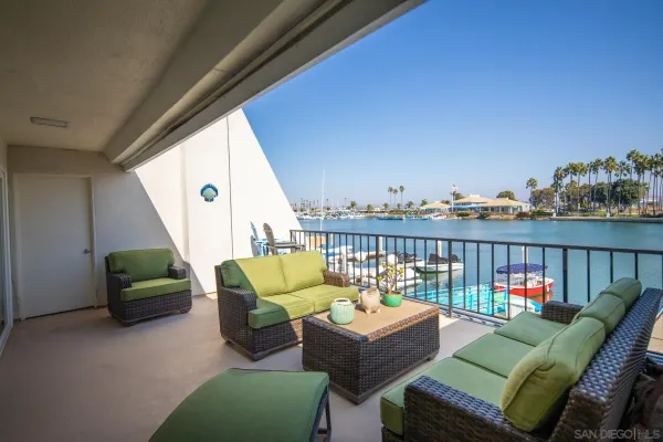$1,975,000 | 8 Antigua Court, Coronado, CA 92118