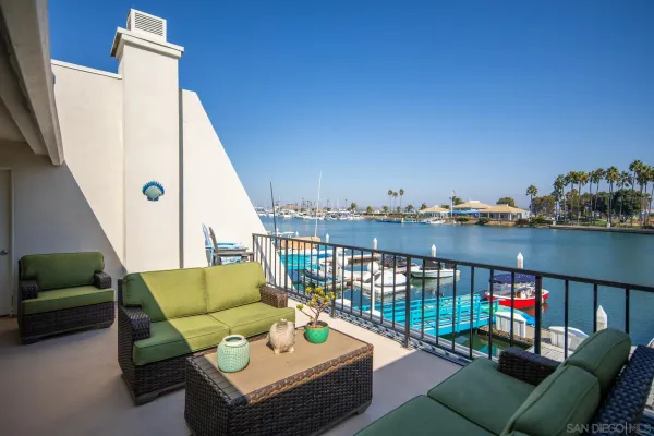 $1,975,000 | 8 Antigua Court, Coronado, CA 92118