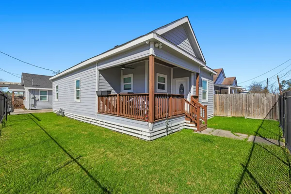 $1,900 | 1401 Sydnor Street, Houston, TX 77020