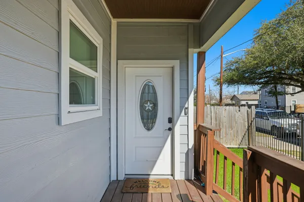 $1,900 | 1401 Sydnor Street, Houston, TX 77020