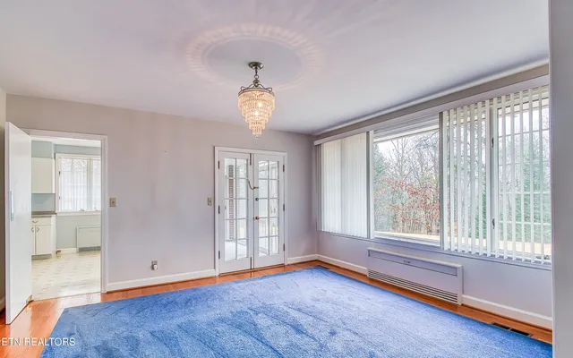 $425,000 | 140 Magna Vista Drive, Harriman, TN 37748