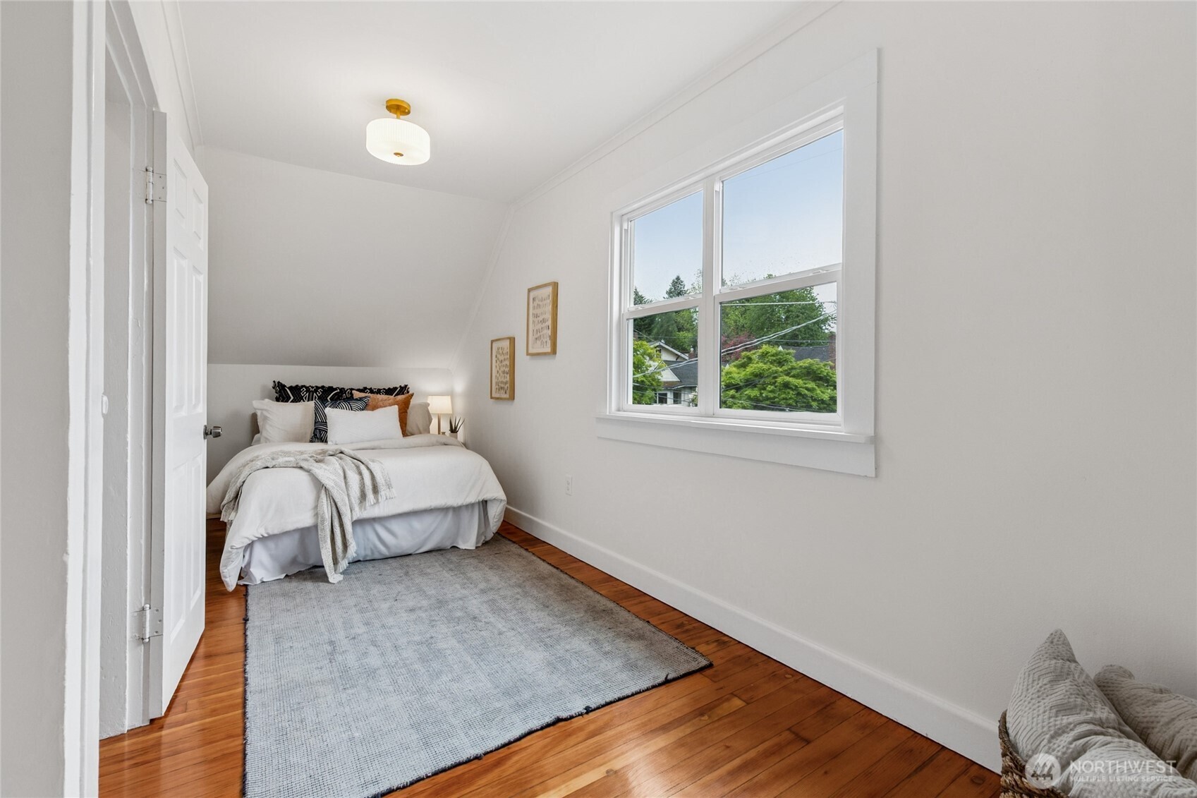 1830 North 54th Street Seattle, WA 98103 - Photo 18 of 35