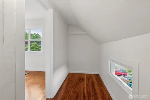 $950,000 | 1830 North 54th Street, Seattle, WA 98103