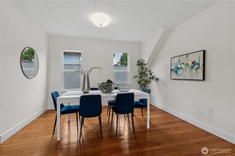 $950,000 | 1830 North 54th Street, Seattle, WA 98103