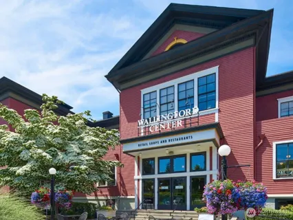 $950,000 | 1830 North 54th Street, Seattle, WA 98103