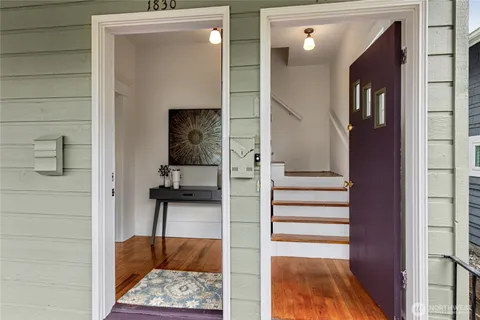 $950,000 | 1830 North 54th Street, Seattle, WA 98103